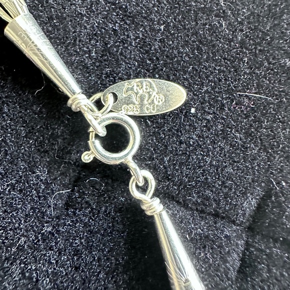 Liquid Silver 10 strand Running Bear silver Necklace - Picture 7 of 9